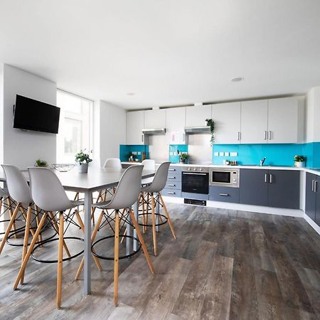 For Students Only Ensuite Bedrooms With Shared Kitchen At Cathedral Point In Winchester Eksteriør bilde